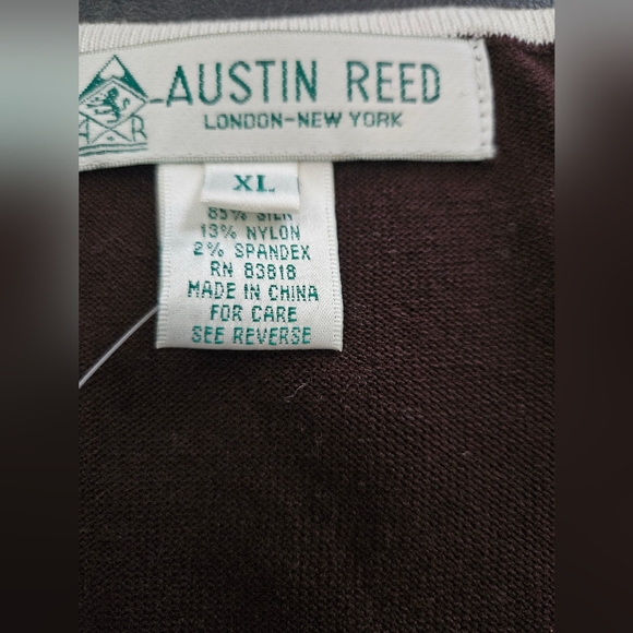 NWT - Silk Blend Stretch Chocolate Austin Reed Jersey - Size XL - Picture 4 of 8